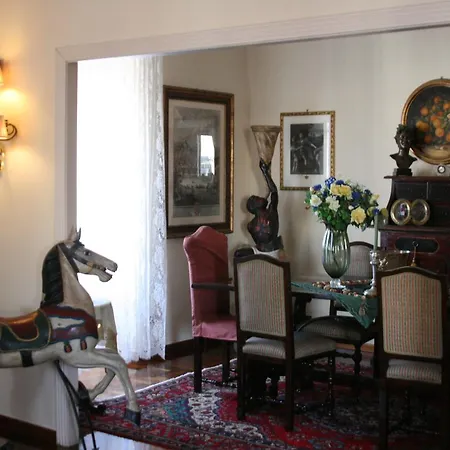 La Petite Maison
