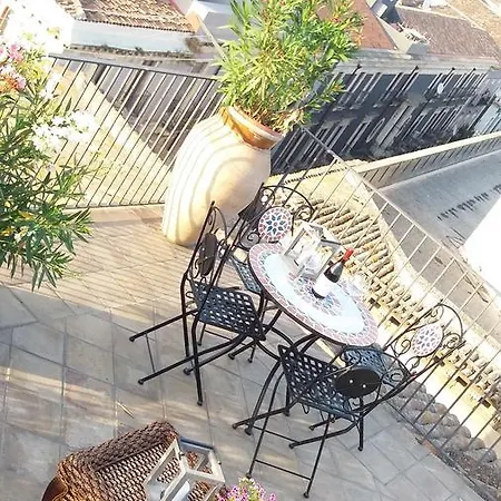 Bed & Breakfast La Petite Maison Catania